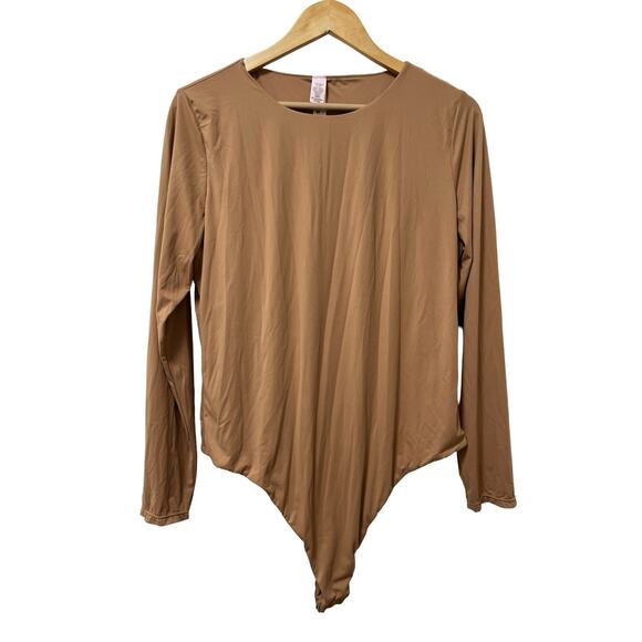 Victoria’s Secret Long Sleeve Bodysuit Top Size XXL Tan Neutral Stretch Capsule - Picture 1 of 7